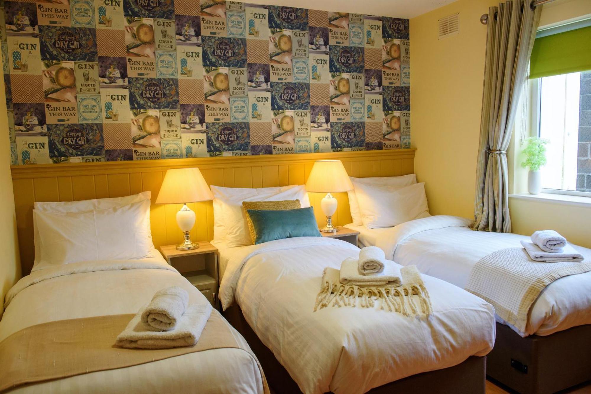 Waterfront Self Catering Houses Carrick-on-Shannon Экстерьер фото