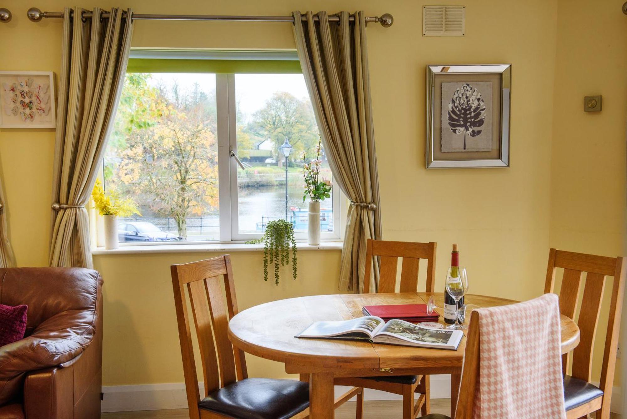 Waterfront Self Catering Houses Carrick-on-Shannon Экстерьер фото